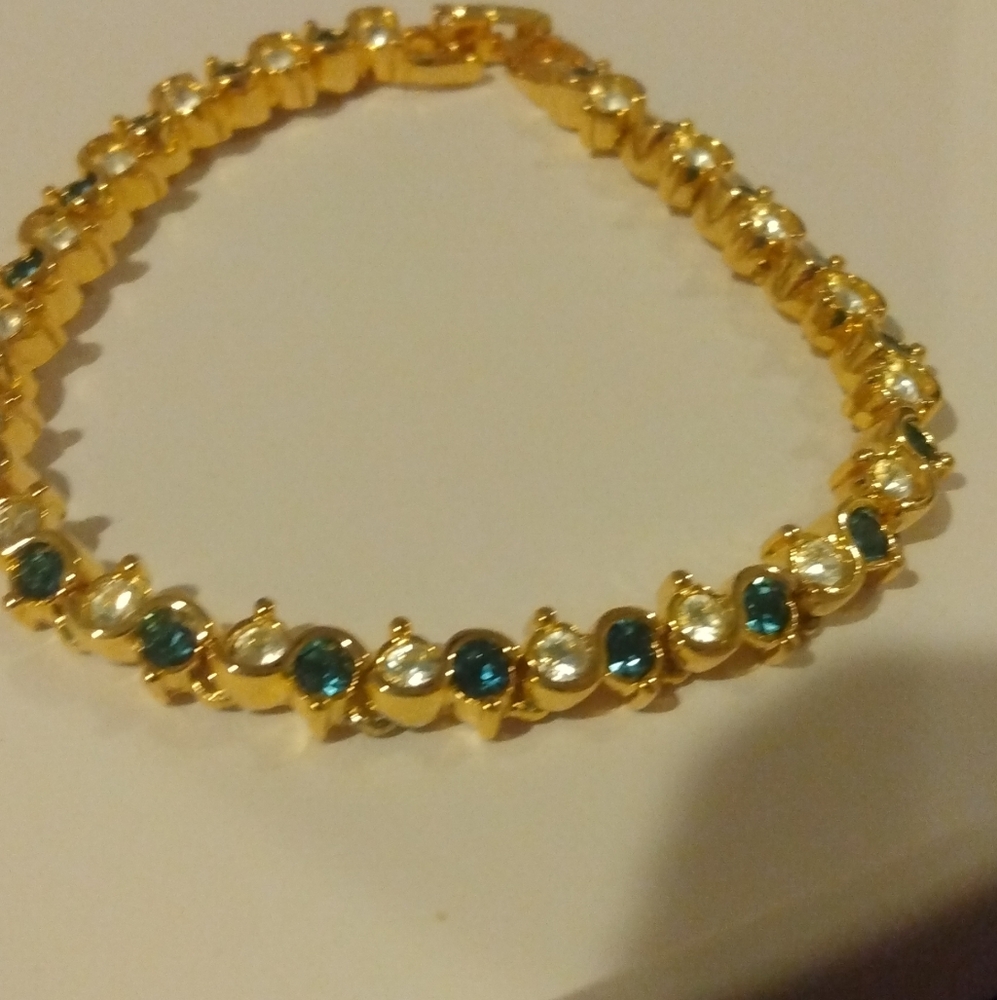 14k Gold filled Bracelet!!